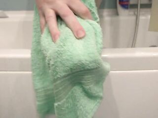 Beautiful feet of my mature wife and delicious legs in nylon. Amateur foot fetish in a milf compilation. PAWG. BBW.