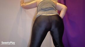 Peeing Wetting My Leggings.