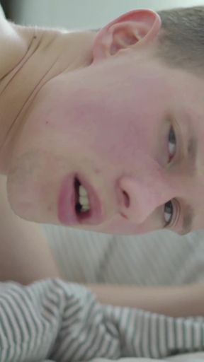 Blonde boy Toy Aaron milks that shaft and cums on his abs!