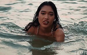 Femjoy, minari in the sea