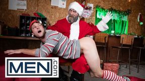 STUDS - Benjamin Blue Rails A Fresh Christmas Plaything In Front Of Dad Cakes, Then Rails Him Instead