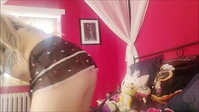 chantalchannel - spitting and stomach growlin then my pee