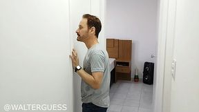 walterguess - entrei de surpresa na foda dos meus colegas de quarto - putaria gay bareback interracial