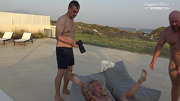 Behind The Scenes Of Poolside Desire – Caroline De Jaie