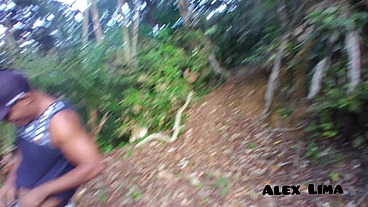 Encontrei a safada - Paty Bumbum - na trilha e comi ela no Mato
