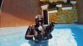 Deep Dive Seduction: Gas Mask Underwater Breathplay, Neoprene Worship & Restricted Breathing (13 Min HD 1080p MOV)