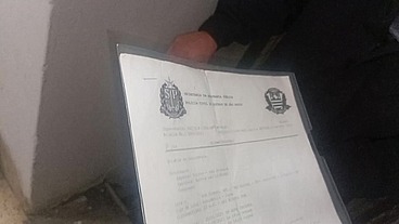 a safada procurada e presa e para escapar fodeu com os policiais no pelo e aplicou o golpe do Boa noite Cinderela e como conseguiu assistam até o final