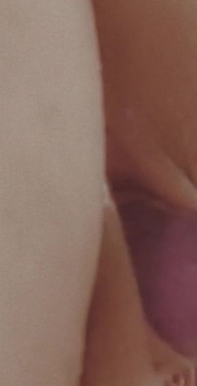 Chubby White Girl Creams Hard on Big Dildo