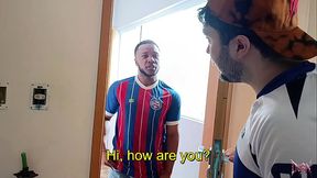 vizinho h&eacute_tero me mandou pegar a&ccedil_&uacute_car na cozinha, me virei e ele p&ocirc_s a rola pra fora (COMPLETO NO RED)