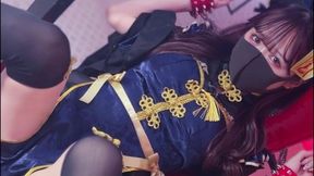 素人の美乳スレンダー女子がコスプレ姿で襲われる！