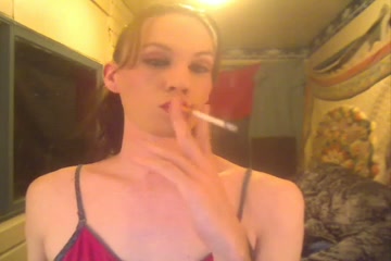 I find smoking sexy and this webcam model does look good