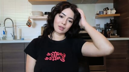 Young teen's first interracial leaves her addicted to BBC