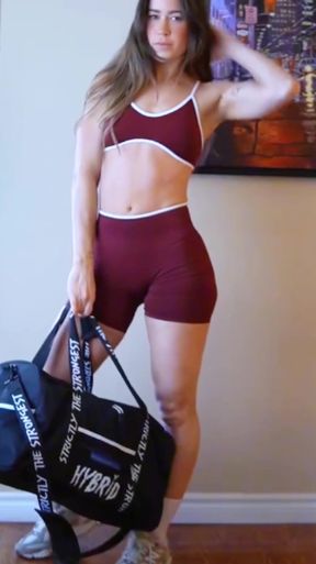 Natural Latina flaunts her fitness and cute big ass