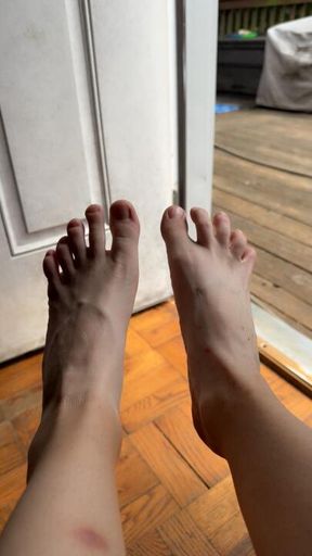 Skinny Toes, Filthy Thoughts