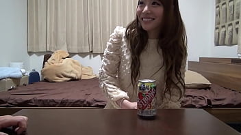 ナンパ連れ込み、隠し撮り 185 騎乗位で飛び跳ねる超カワ天然系美女あいりちゃん