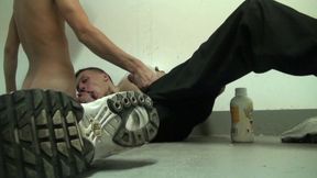 twink fucked by badboy in the parking public