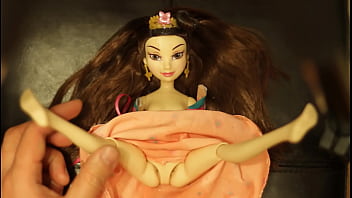 Disney Descendants&#039_ Lonnie Doll Makes Me Cum Over and Over