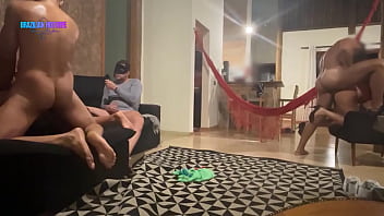 BRAZILIAN HOTWIFE E COMAMINHAGATA FIZERAM A FESTA COM OS MACHOS NO FINAL DE SEMANA