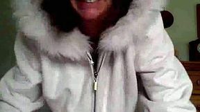 Time worn fat webcam granny pets her asshole with fancy vibrator