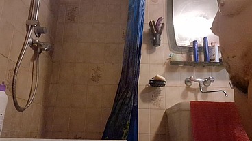 Beautiful Italian milf natural hairy pussy in the shower