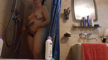 Beautiful Italian milf natural hairy pussy in the shower