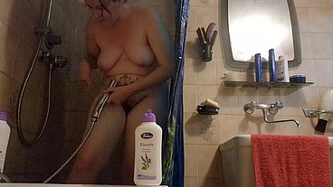 Beautiful Italian milf natural hairy pussy in the shower