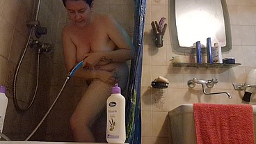 Beautiful Italian milf natural hairy pussy in the shower
