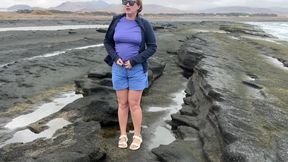 Curvy Girl Desperate to Pee