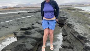 Curvy Girl Desperate to Pee