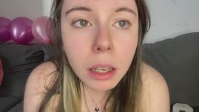 Loud Gum Chewing, Bubble Popping & Crooked Teeth Fetish
