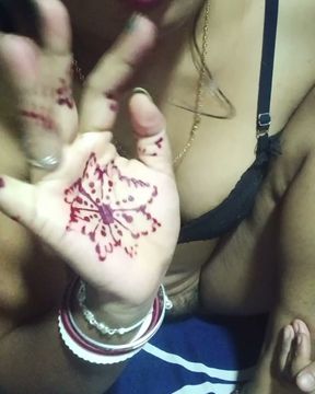 Desi bhabhai Fingering Aiss or pussy MMS Video