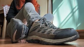 Wresked sneakers show!