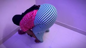 Indian Muslim Hot Maid Show Her Big Ass &amp; Cleaning My Room! She want Sex With Me So She try To Seduce me!