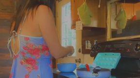 Hot milf in apron gets fucked on kitchen counter