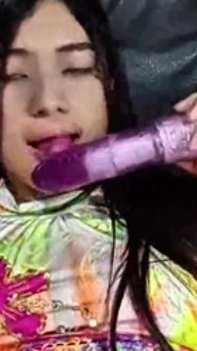 COLOMBIAN MASTURBATES   Clip 1