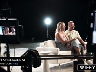WIFEY Weenie Hungry Blond Hotwife Sadie Rose Gets Creampied In Front Of Hubby