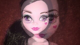 Monster High Draculara Doll Gets Drowned
