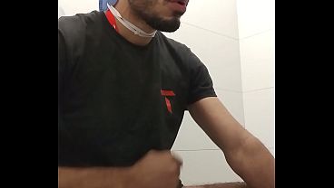 QUASE FUI PEGO BATENDO UMA NA OBRA.