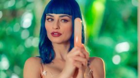 Awesome blue-haired model Jewelz Blu knows how to play
