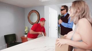 Chubby fiance screwed by delivery bro