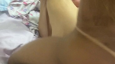 Marido liberou e eu dei uma surra de piroca na gostosa casada