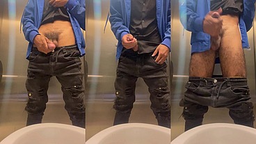 masturbación en baño publico