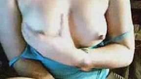 Chuby Vietnamese webcam girl fingers her fat pussy for me