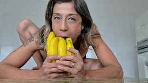 hairy pussy milf fucking bananas in the kitchen