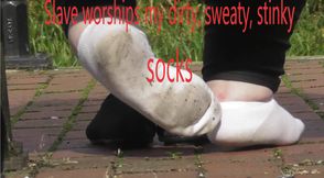 (2/10/2023) Slave worships my dirty, sweaty, stinky socks