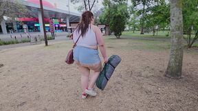 i love walking around in public with cum on my face and showing off my huge ass