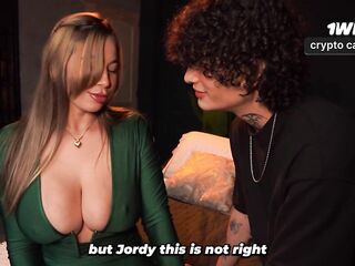 Stepmother breaks up with her husband, and her stepson knows how to make her happy!