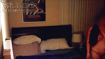 El cornudo en otra habitacion mientras follo con mi amigo