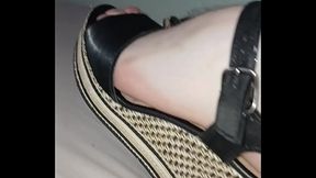 Vem ver de perto os p&eacute_s da Anna Julia