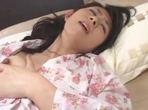 Gorgeous Nippy Nippon Housewife Gets Off Solo with Vibes